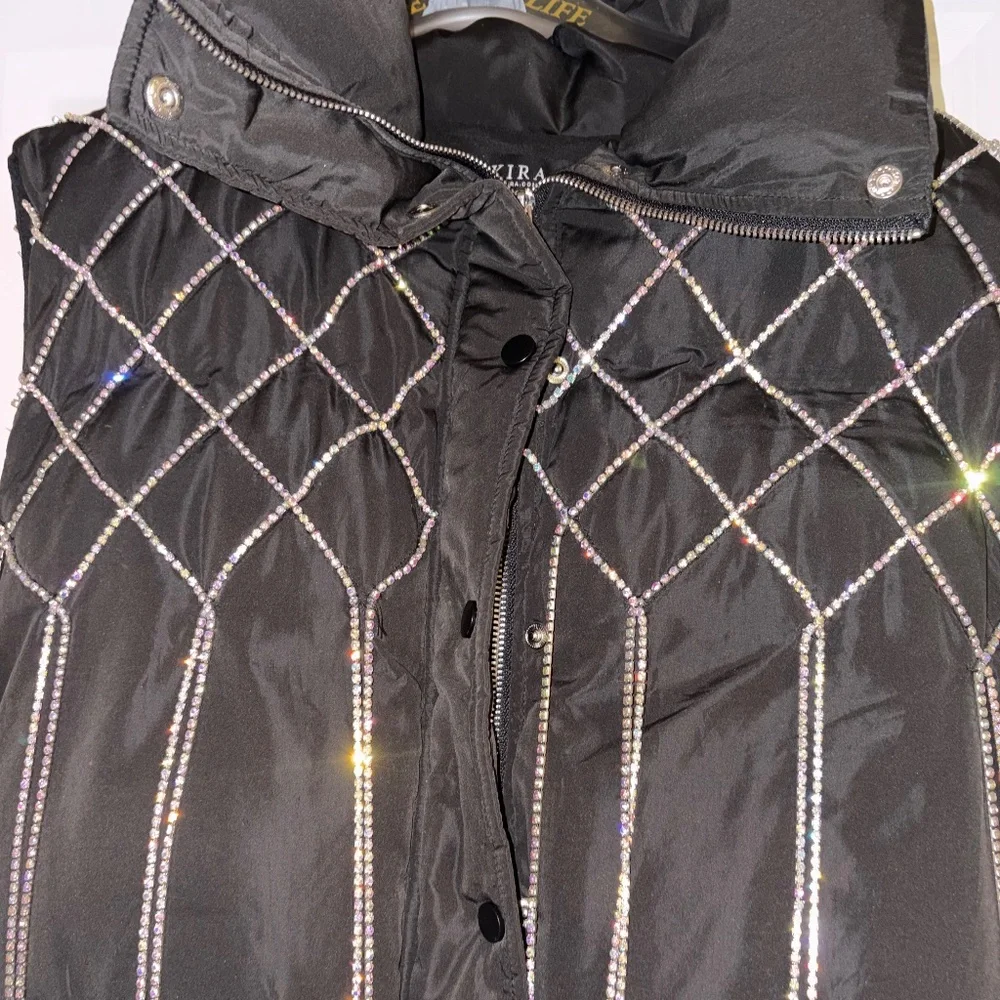 AKIRA Black Cold-Shoulder Puffer Coat With Iridescent Rhinestones Size M - Picture 7 of 16